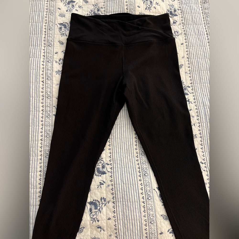 ATHLETA Elation Crossover Rib 7/8 Tight size L